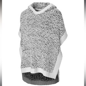 NWT - RIPZONE - HOODED PONCHO - GIRLS LARGE